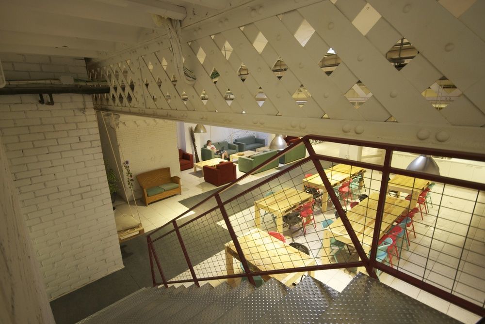 Bed & Bike Barcelona Hostel Exterior photo